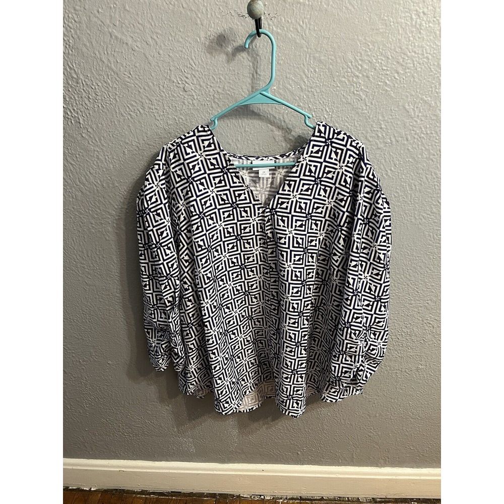 Liz Claiborne‎ Top size 2X Purple And White 3/4 Sleeve